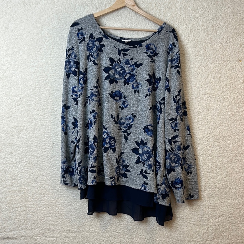 Avenue Womens Gray Blue Floral Chiffon Long Sleeve Sweater Top 26/28 PLUS SIZE